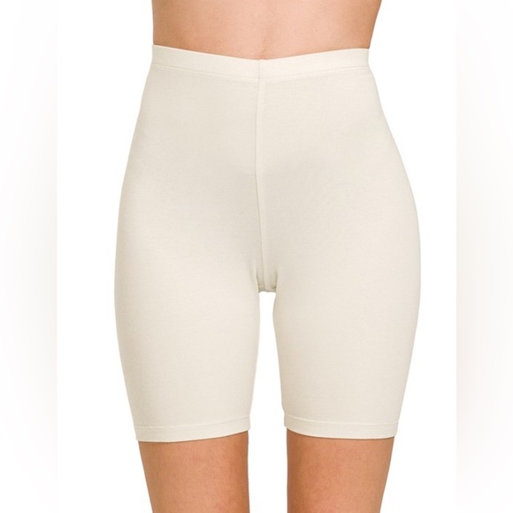 Zenana Outfitters Pants - NWT! Premium Cotton Butter Soft Bone Color Biker Shorts Seamless Fit